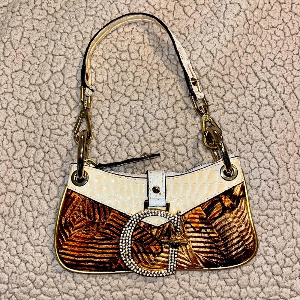 - New Never Used Guess Purse